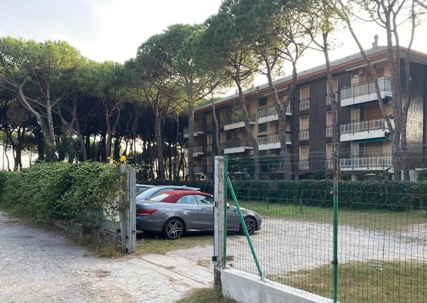 Jesolo Pineta - Appartamento Due Camere Matrimoniali Fronte Mare Lido di Jesolo